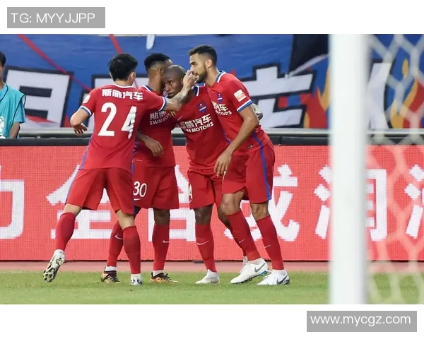 山东鲁能迎战重庆斯威第十七轮激战展现中超球队实力与拼搏精神